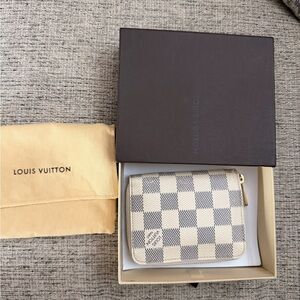 Louis Vuitton Damier Azur Zippy Coin Wallet